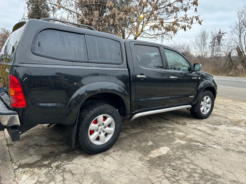 Toyota Hilux 3.0d , снимка 3 - Автомобили и джипове - 48252911