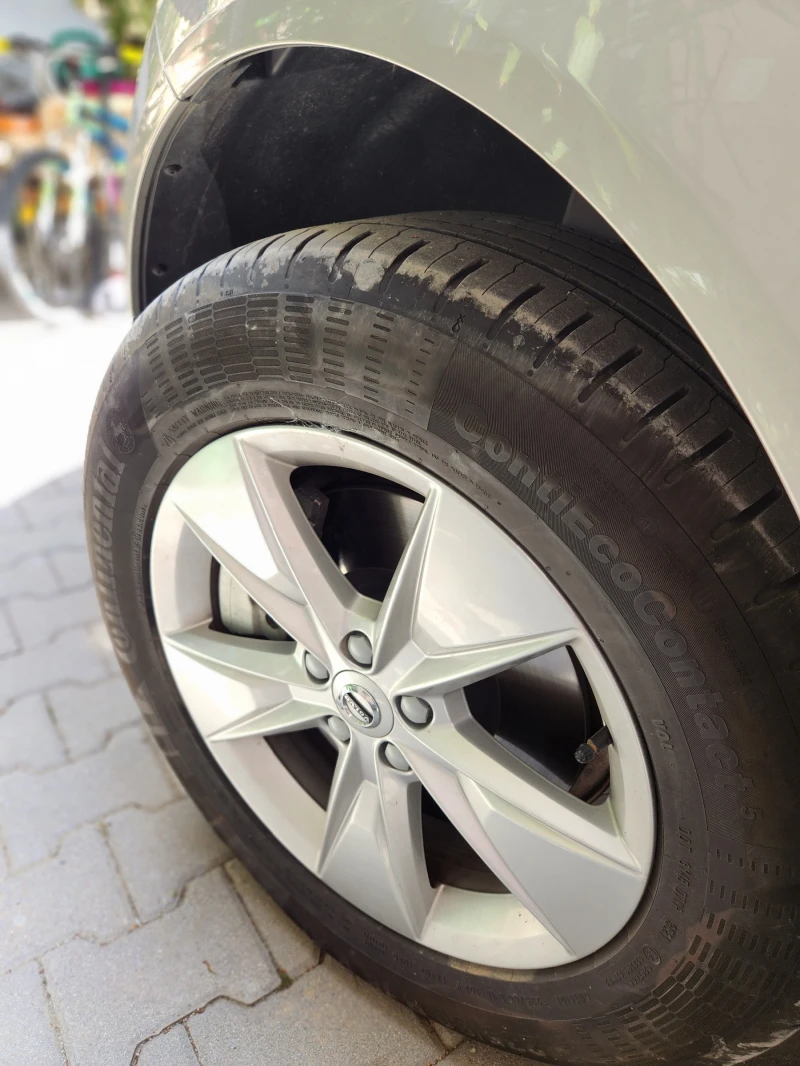 Volvo XC60 2, 0 TDI Mild Hybrid, снимка 14 - Автомобили и джипове - 50045696