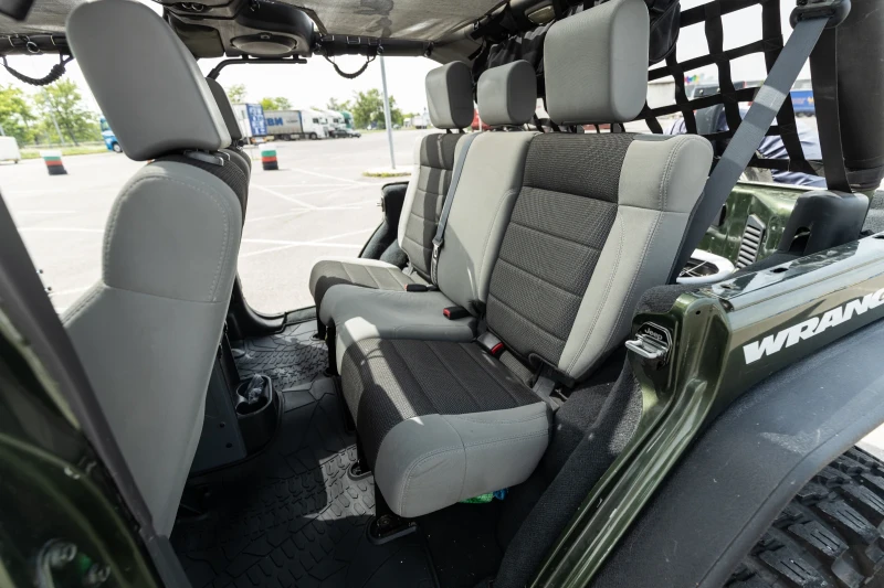 Jeep Wrangler JK 2.8CRD, снимка 12 - Автомобили и джипове - 52174615