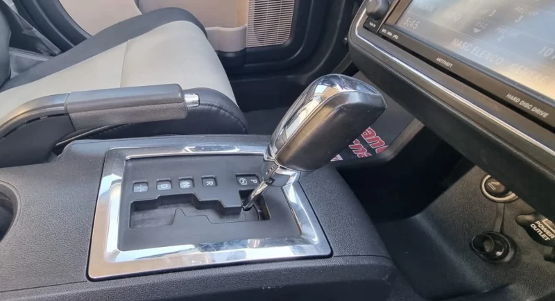Dodge Journey 2.0TDI R/T, снимка 12 - Автомобили и джипове - 51590583