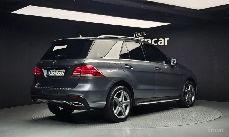 Mercedes-Benz GLE 350, снимка 2 - Автомобили и джипове - 52926302