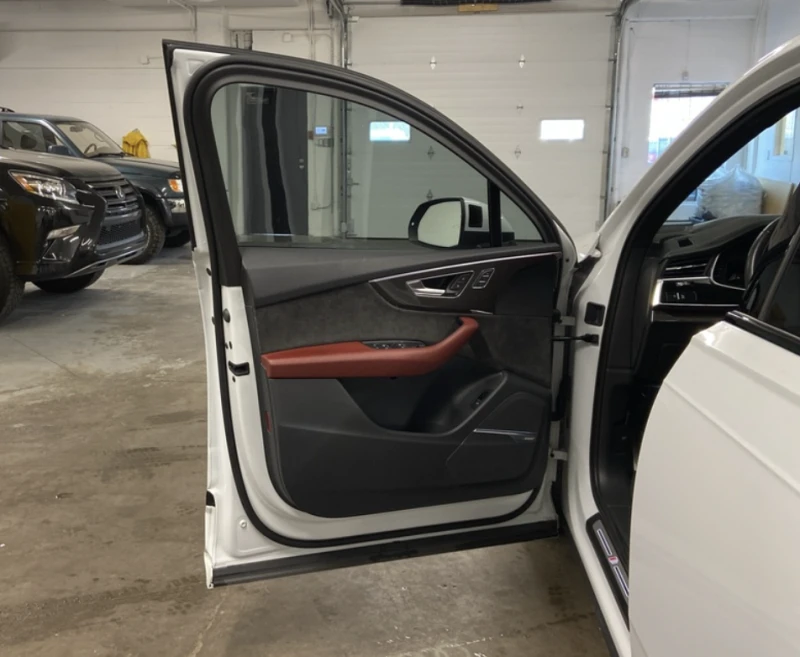 Audi SQ7 4.0TFSI* MATRIX* ОБДУХВАНЕ* ХЕДЪП* , снимка 7 - Автомобили и джипове - 53538608