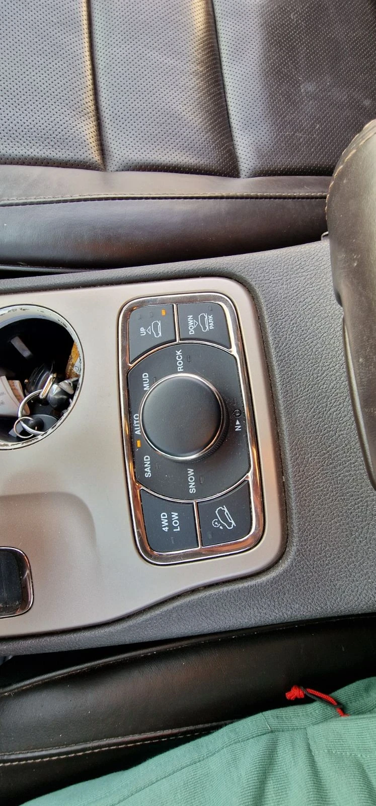 Jeep Grand cherokee 5.7 SUMMIT , снимка 10 - Автомобили и джипове - 55903274