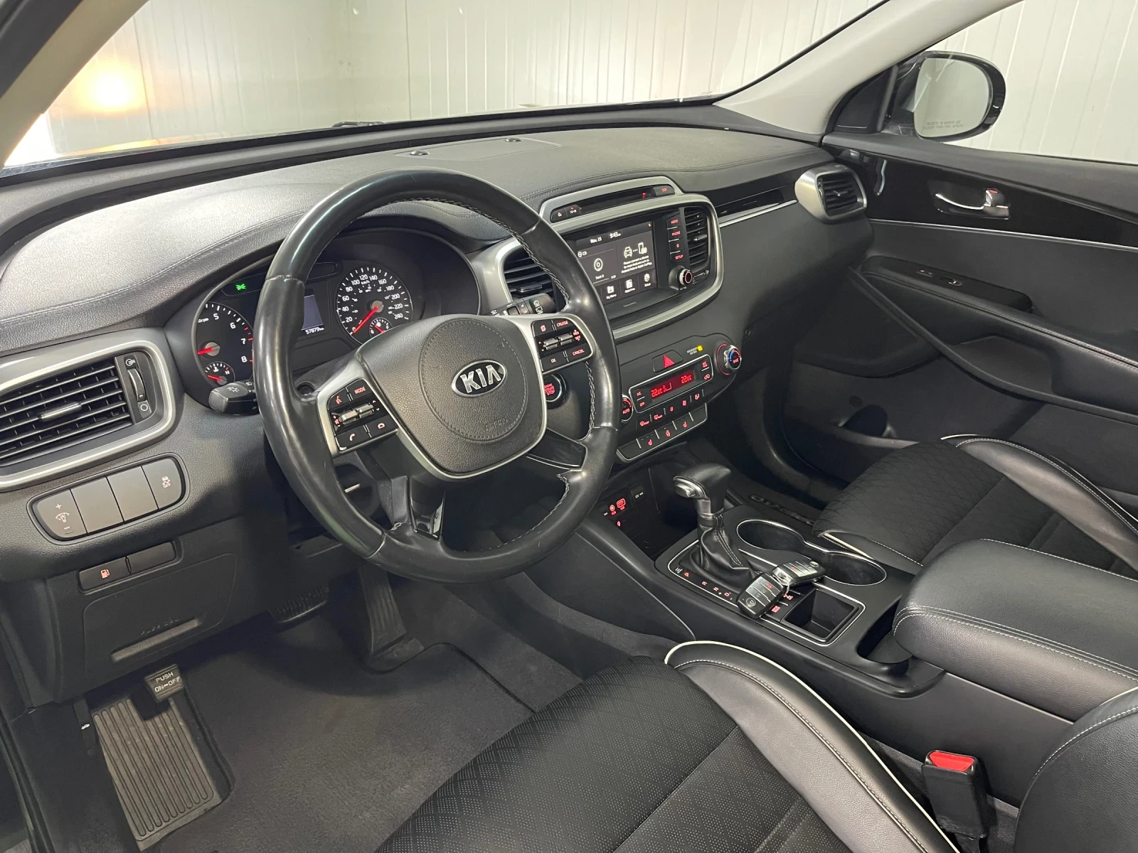 Kia Sorento AWD 6+ 1  * 57 900 км*  - изображение 9