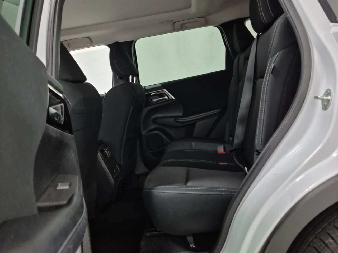 Mitsubishi Outlander CARFAX* АВТОФИНАНСИРАНЕ БЕЗ ПЪРВОНАЧАЛНА ВНОСКА - изображение 9