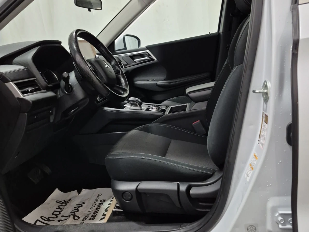 Mitsubishi Outlander CARFAX* АВТОФИНАНСИРАНЕ БЕЗ ПЪРВОНАЧАЛНА ВНОСКА - изображение 4