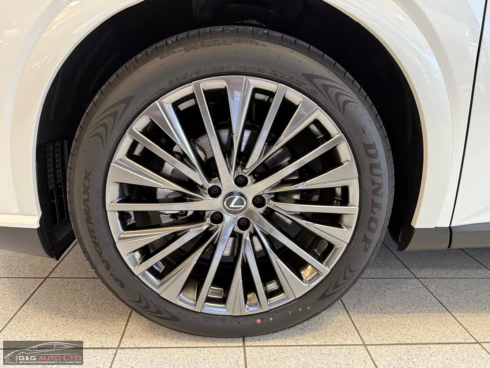 Lexus RX 450h plus НОВ!/LUXURY/292HP/PANO/M.LEV./360/HUD/MEMO/748g - изображение 7