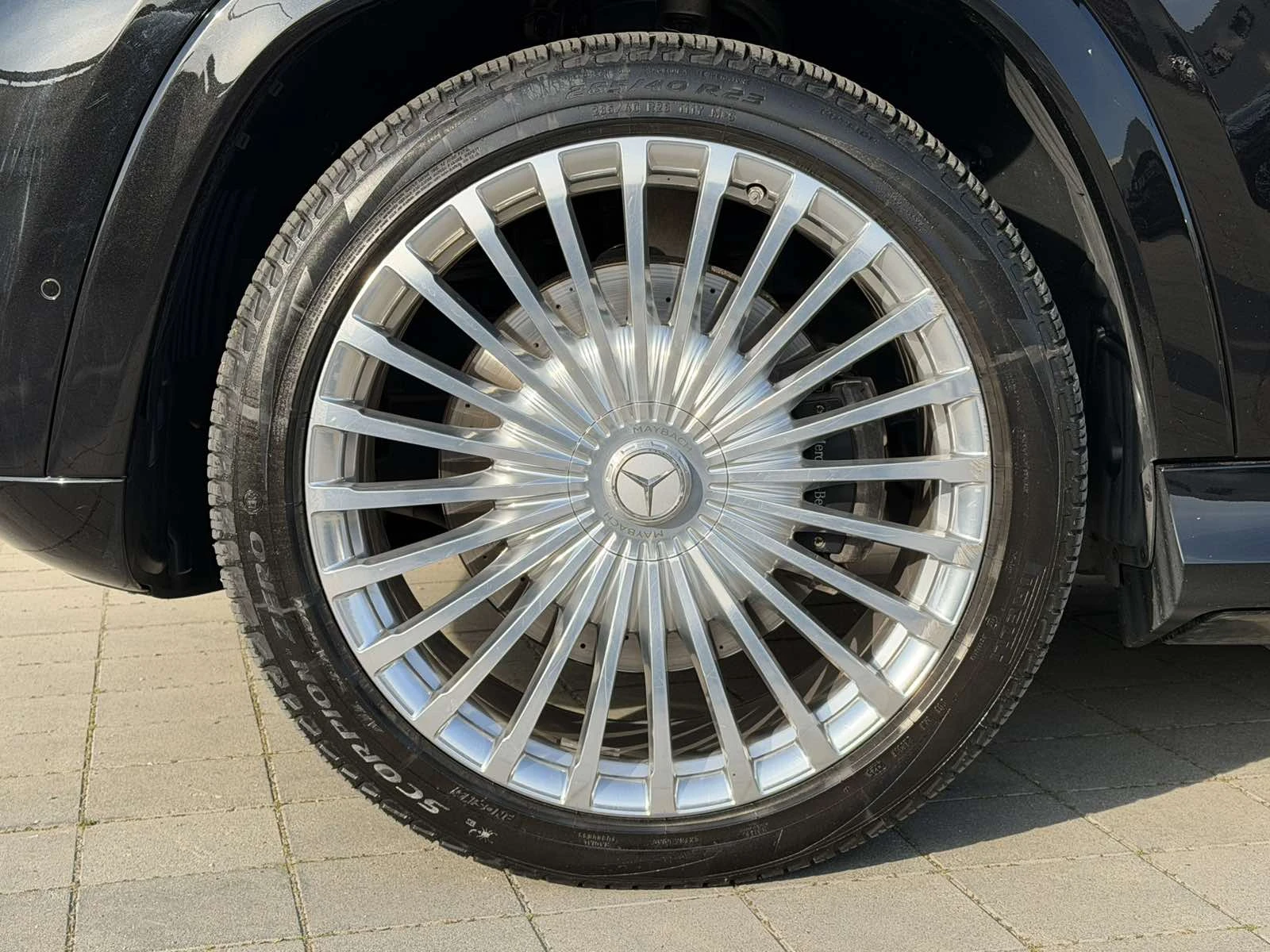 Mercedes-Benz GLS 600 Maybach 4Matic, снимка 4 - Автомобили и джипове - 53988636