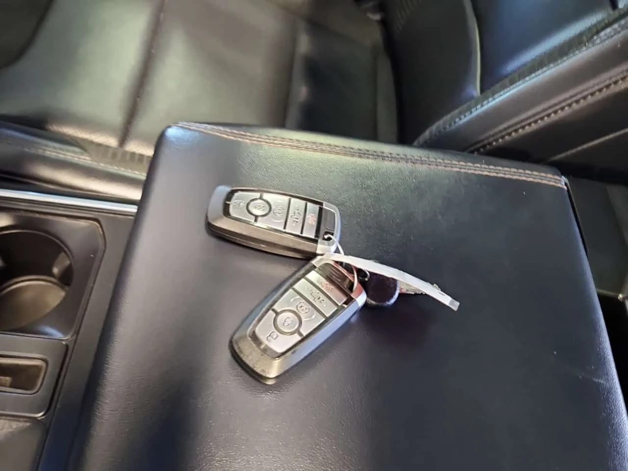 Ford F150 * RAPTOR* DIGITAL* ПОДГРЕВ* ОБДУХВАНЕ* 360 КАМЕРА*, снимка 13 - Автомобили и джипове - 54228761