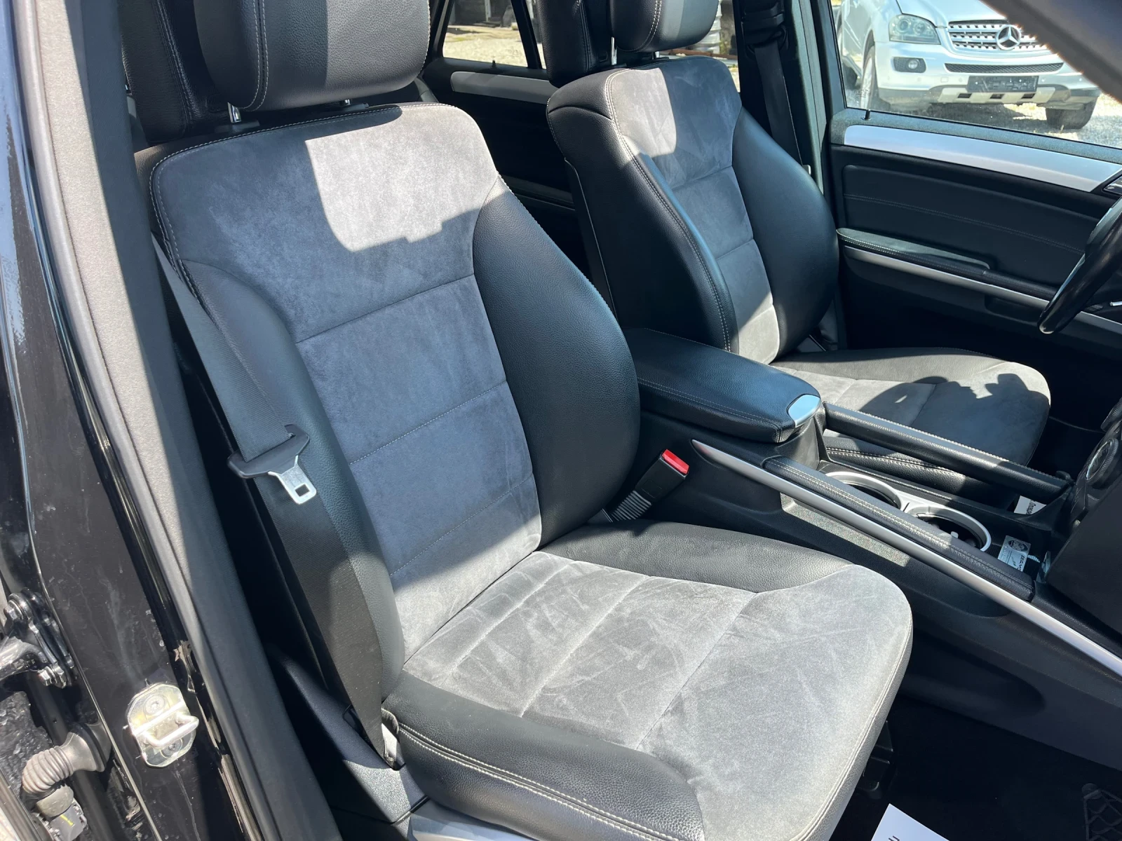 Mercedes-Benz ML 320 cdi Face AMG, снимка 15 - Автомобили и джипове - 54421277