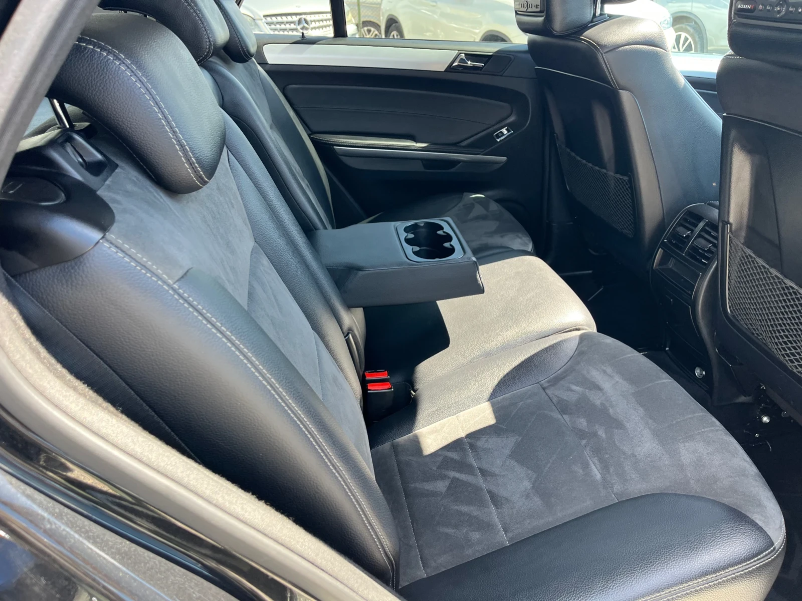 Mercedes-Benz ML 320 cdi Face AMG, снимка 11 - Автомобили и джипове - 54421277