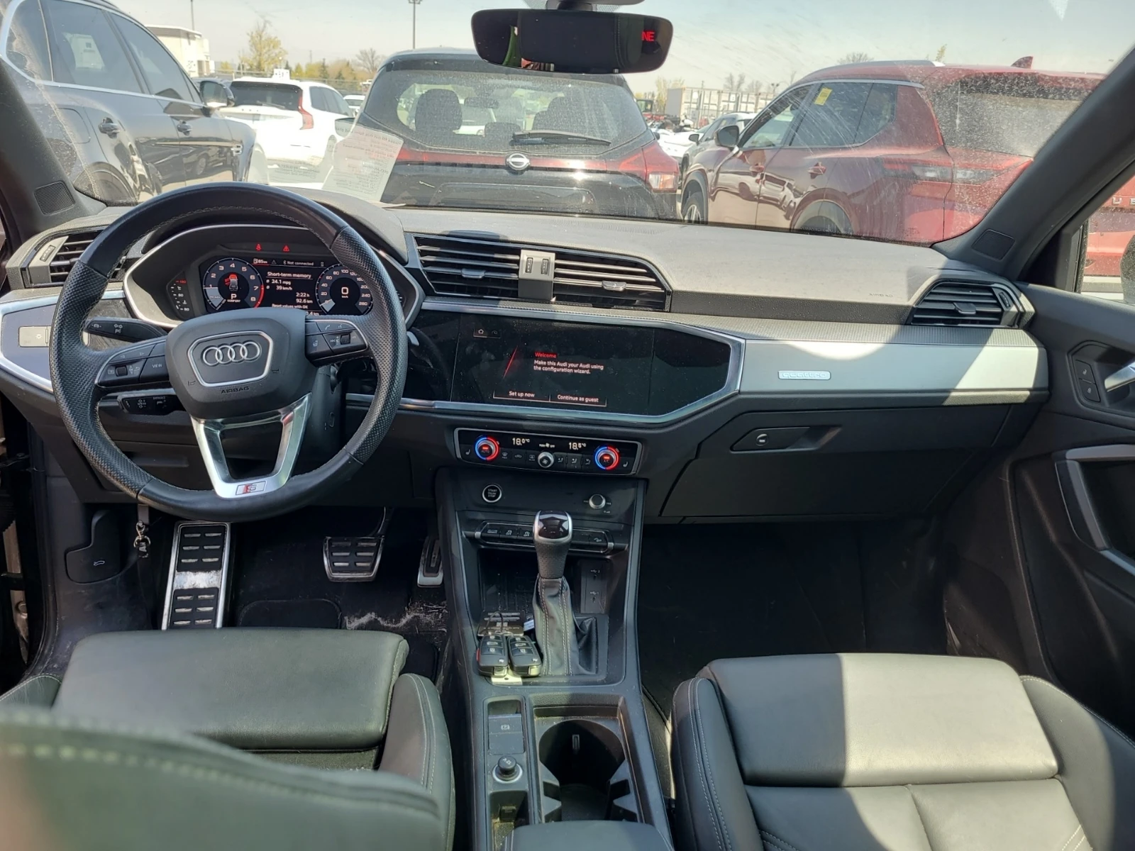 Audi Q3 S line Premium Plus 45 TFSI quattro, снимка 10 - Автомобили и джипове - 54453584