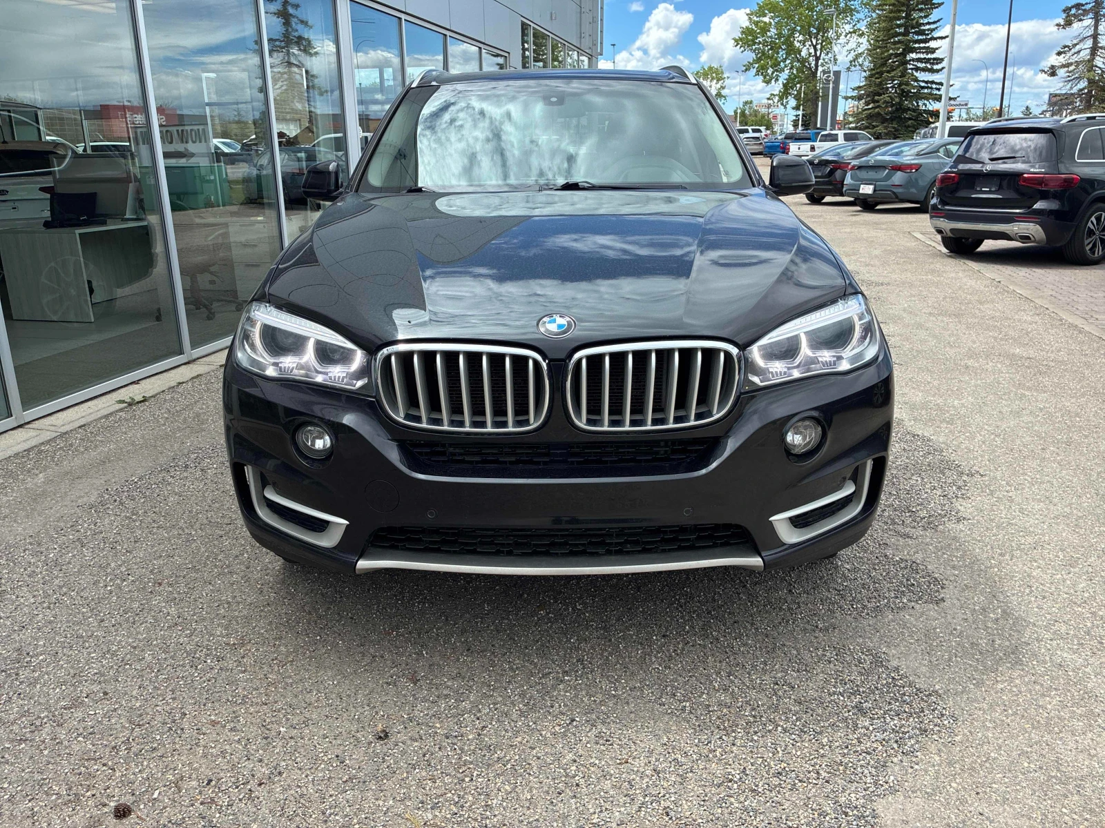 BMW X5 xDrive35i * Keyless * CARFAX * АВТО КРЕДИТ * , снимка 2 - Автомобили и джипове - 54804321