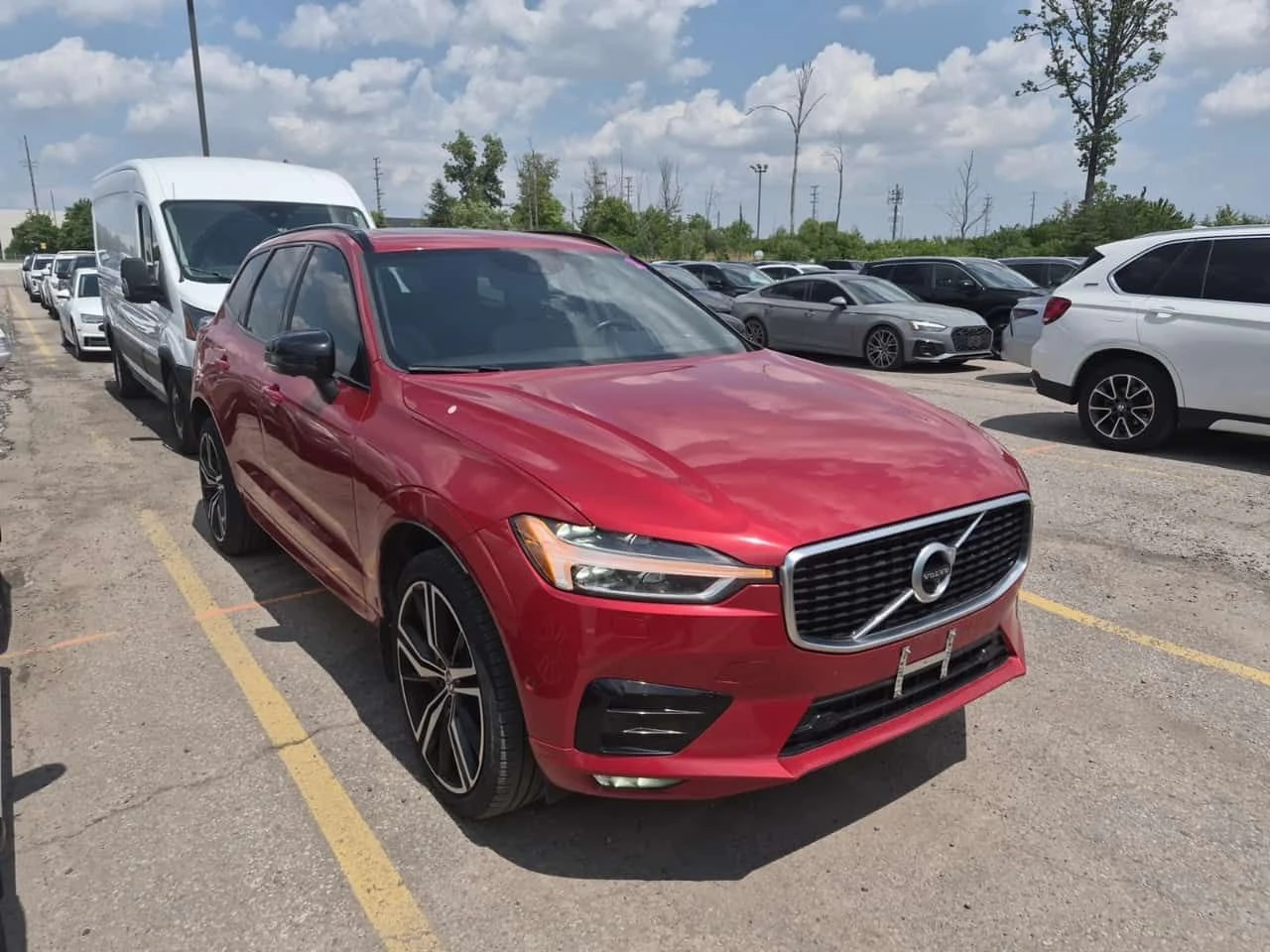 Volvo XC60  R DESIGN | 360 | DISTRONIC | ЦЕНА ДО БЪЛГАРИЯ | , снимка 2 - Автомобили и джипове - 55135713