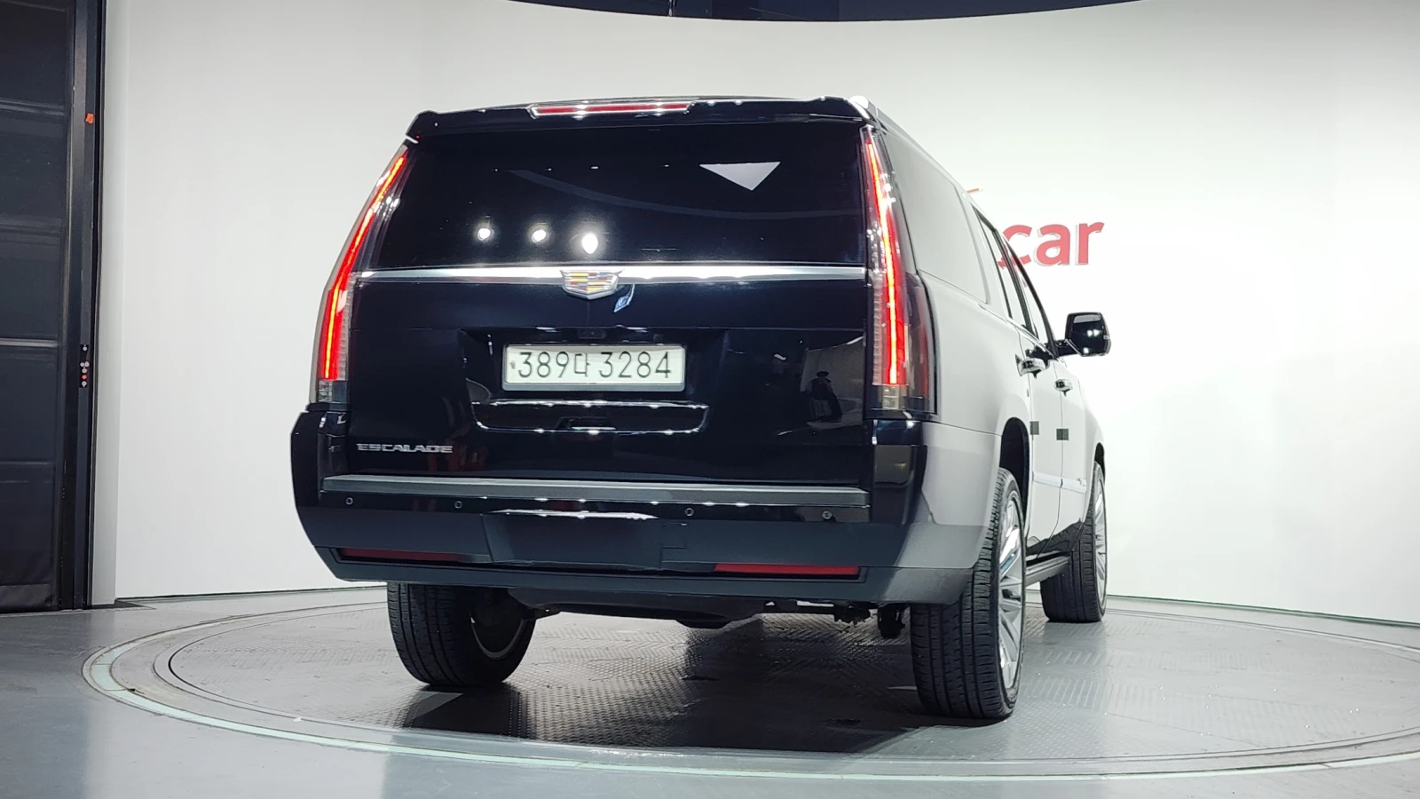 Cadillac Escalade 6.2 ESV* HUD* МАСАЖ* 360* BLIND SPOT* ЛЮК* КРАЙНА , снимка 4 - Автомобили и джипове - 55367064