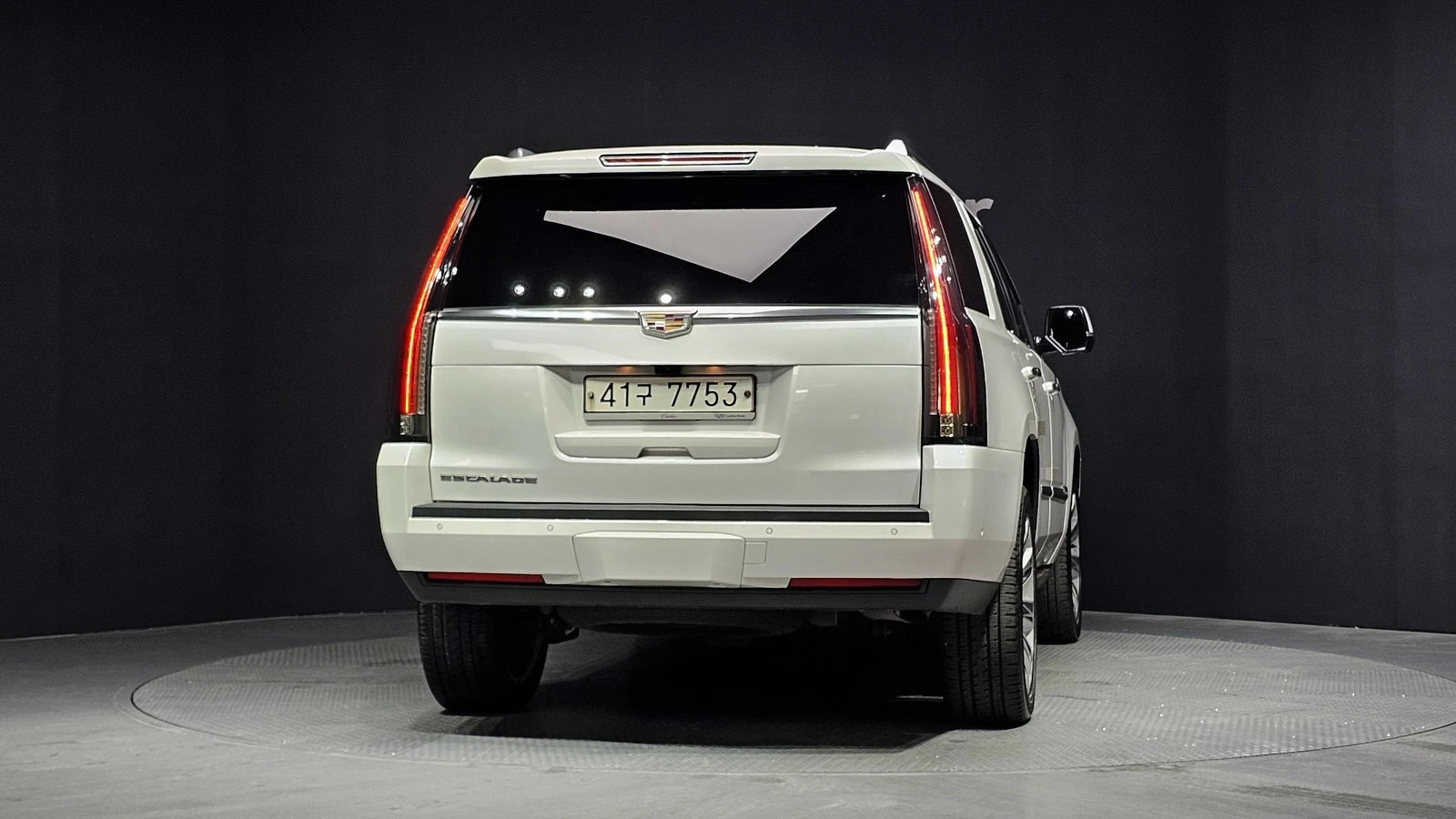 Cadillac Escalade 6.2* ЛЮК* МАСАЖ* HUD* 360* ПОДГРЕВ ВОЛАН* КРАЙНА Ц, снимка 2 - Автомобили и джипове - 55367064