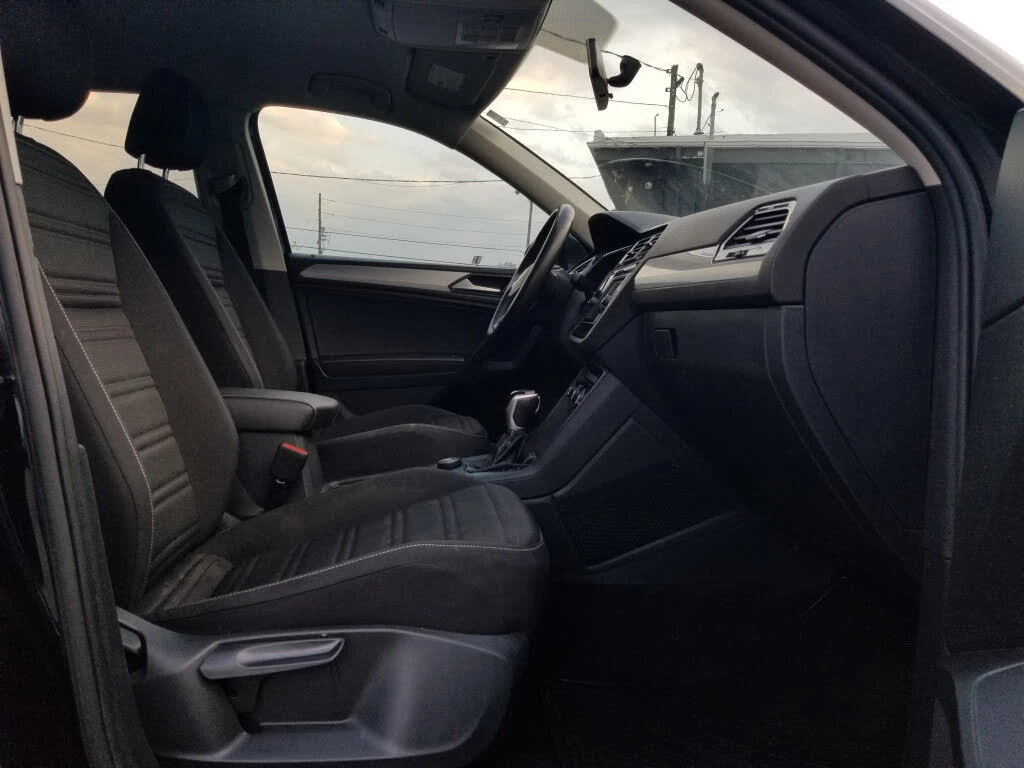 VW Tiguan 4Motion 2.0TSI * ПОДГРЕВ * КАМЕРА * ПАРКТРОНИК, снимка 15 - Автомобили и джипове - 55622990