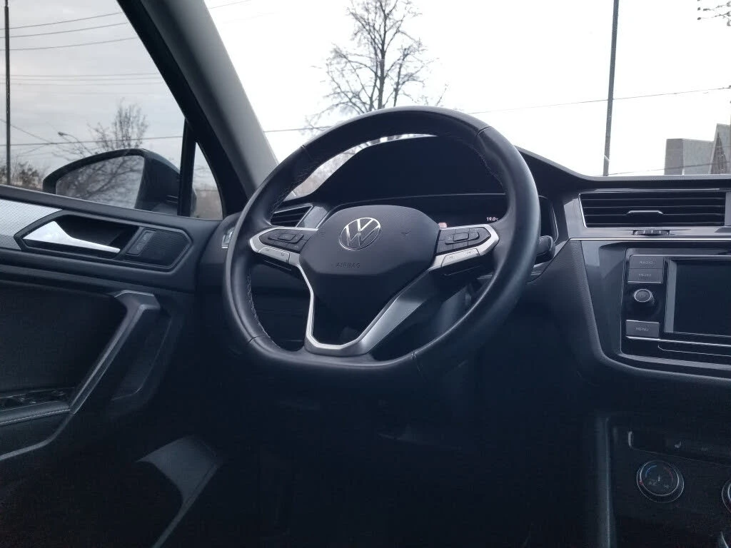 VW Tiguan 4Motion 2.0TSI * ПОДГРЕВ * КАМЕРА * ПАРКТРОНИК, снимка 9 - Автомобили и джипове - 55622990