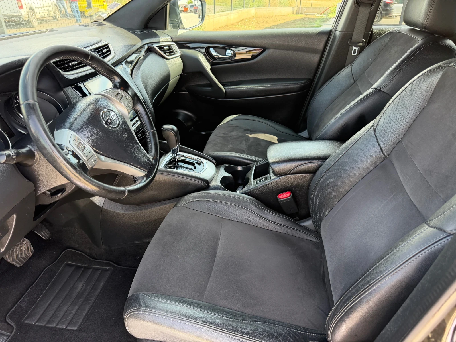 Nissan Qashqai 1.6 DCI N-VISION EURO-6, снимка 7 - Автомобили и джипове - 55876505