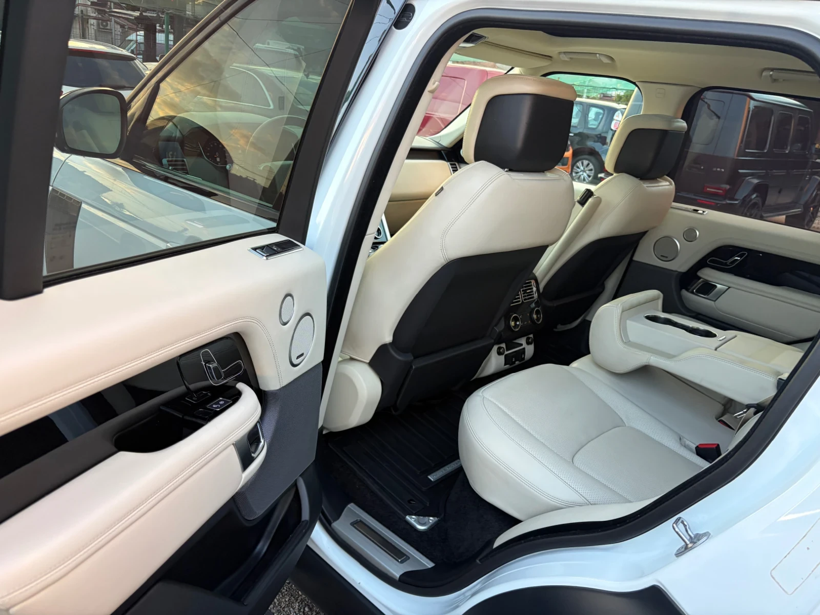 Land Rover Range rover, снимка 12 - Автомобили и джипове - 56121744