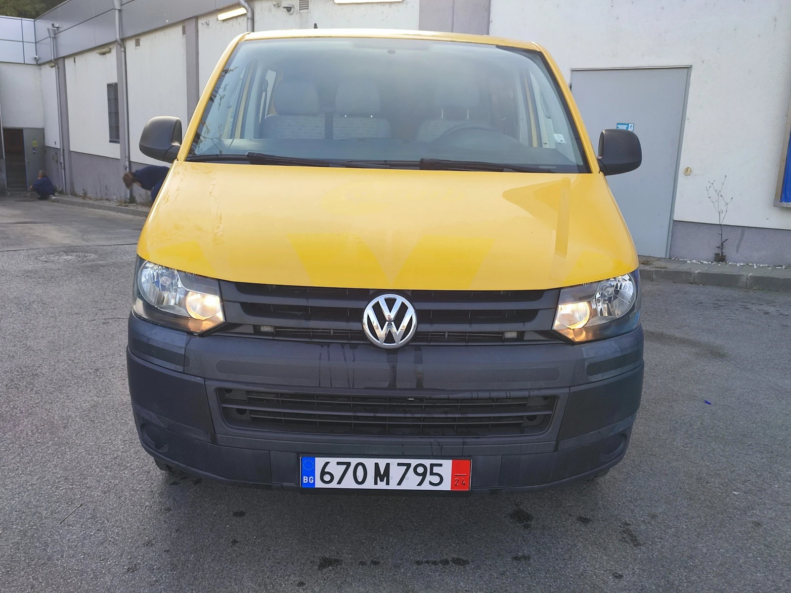 VW Transporter 2.0TDI_102kc_ФЕЙС_ПЪЛНА СЕРВИЗНА ИСТОРИЯ - изображение 2