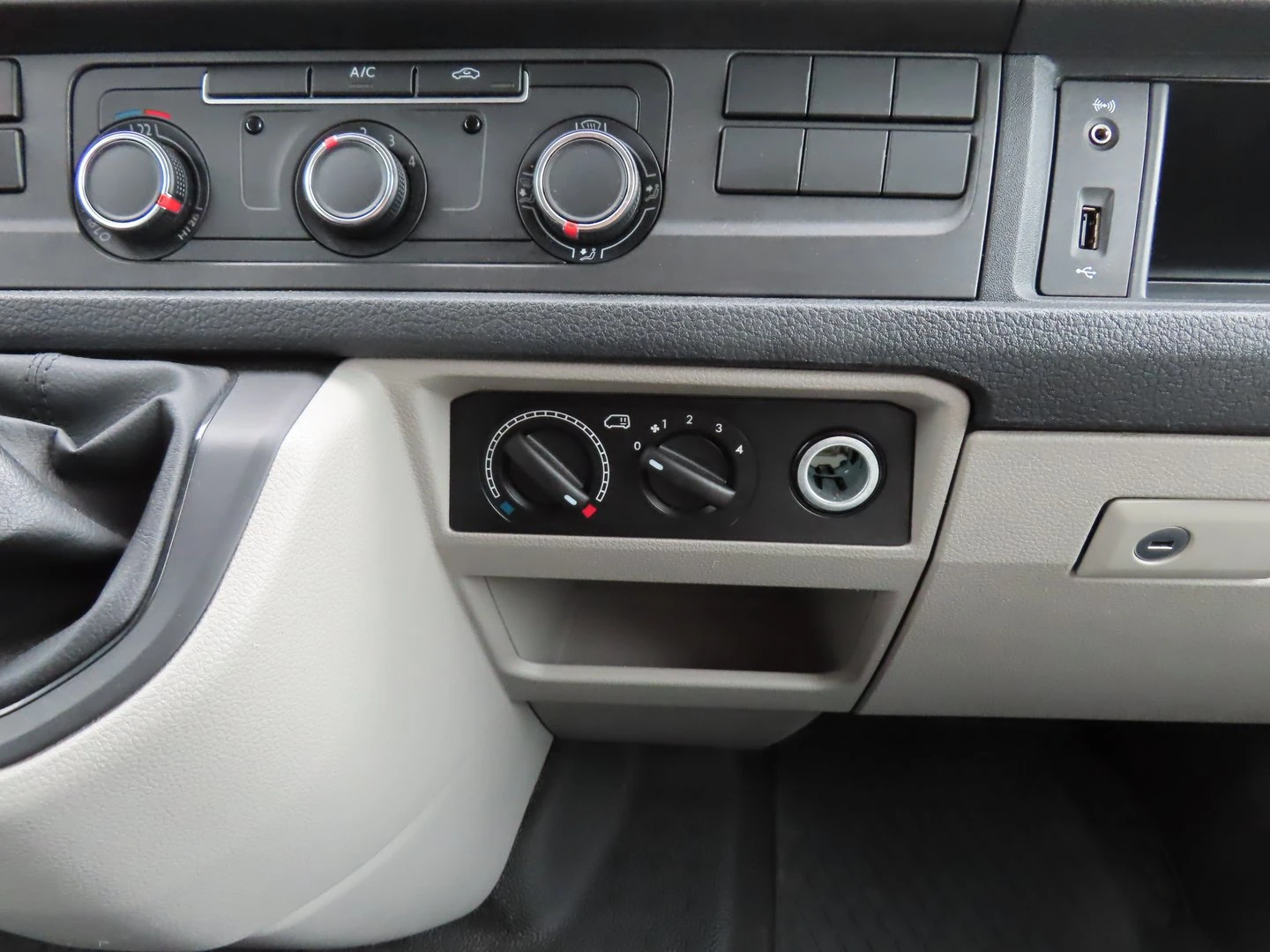 VW Transporter VW Transporter Kasten S TDI BMT 5.8 m3 | Mobile.bg � ����������� 11