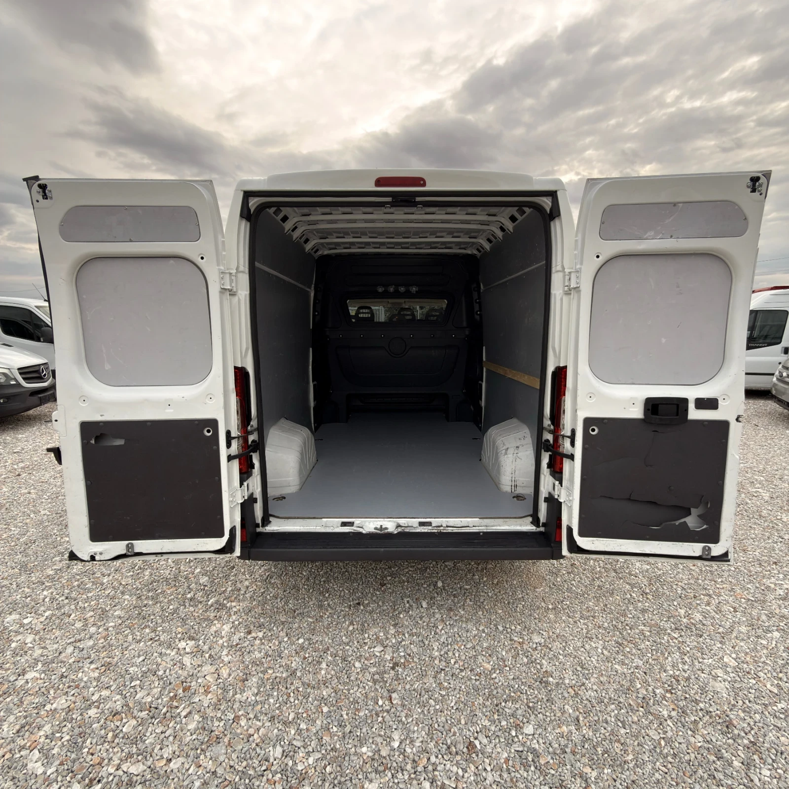 Fiat Ducato 2.3JTD-Клима-6местен-Евро5-MAXII, снимка 8 - Бусове и автобуси - 56659547