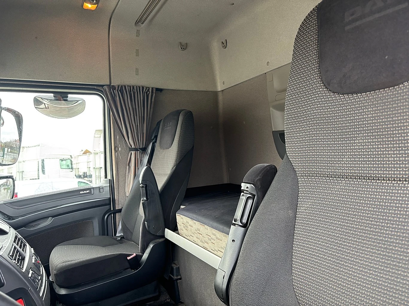 Daf XF 460FT - изображение 9