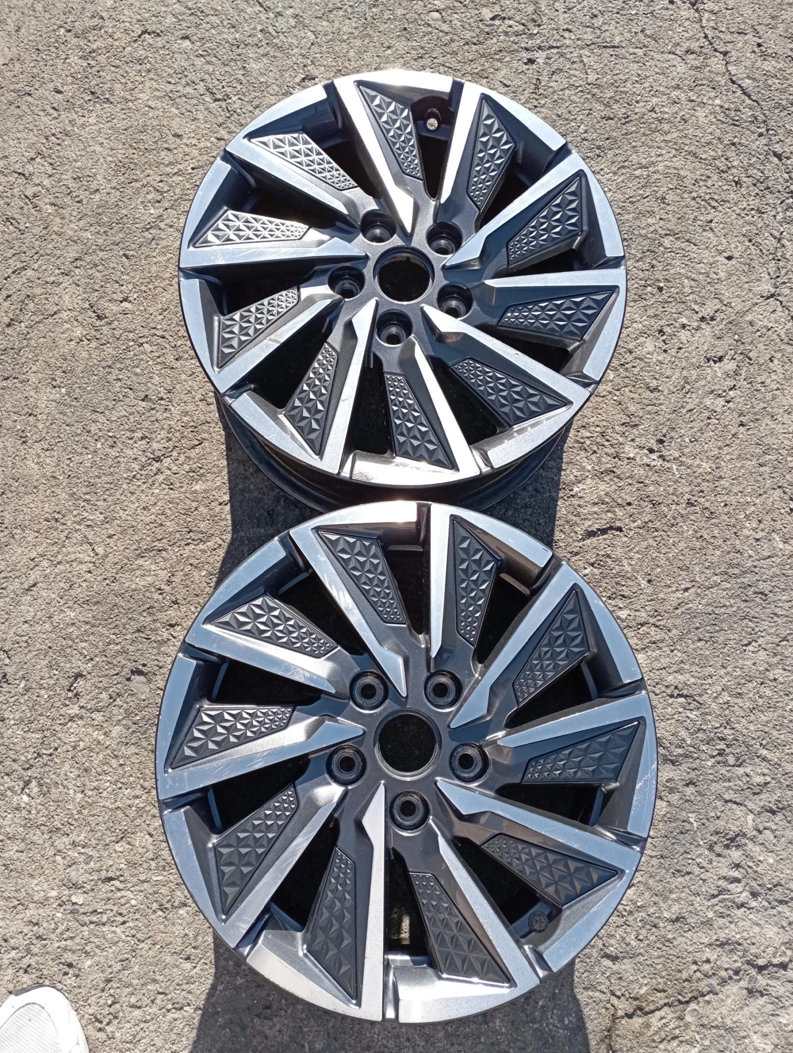   Hyundai Ioniq | Mobile.bg   1