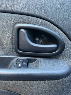 Renault Clio, снимка 2