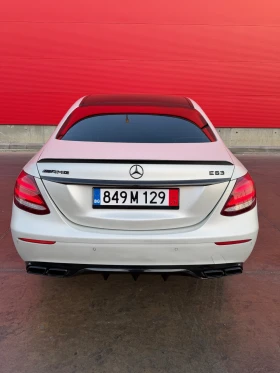 Mercedes-Benz E 220 AMG pack 6.3, снимка 7