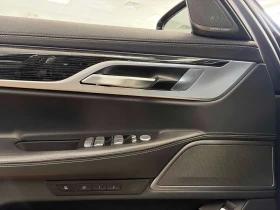 BMW 750 * xDrive Sedan * CARFAX * БЕЗ ПЪРВОНАЧАЛНА ВНОСКА, снимка 13