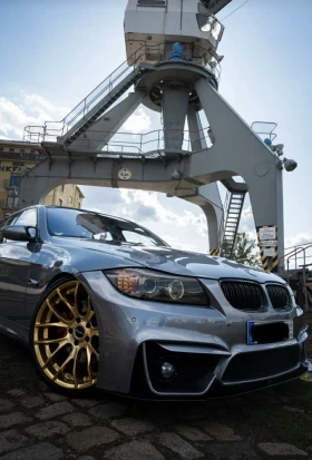 BMW 330 - 5500 € / 10757.07 лв. - 31779448 3