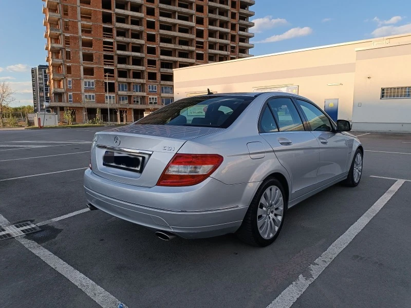 Mercedes-Benz C 320 CDI Elegance, снимка 3 - Автомобили и джипове - 45193829