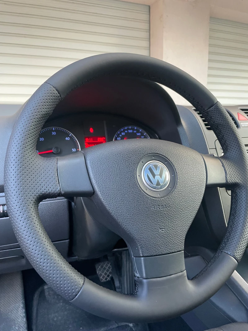 VW Golf 1.9 TDI , снимка 7 - Автомобили и джипове - 47594949