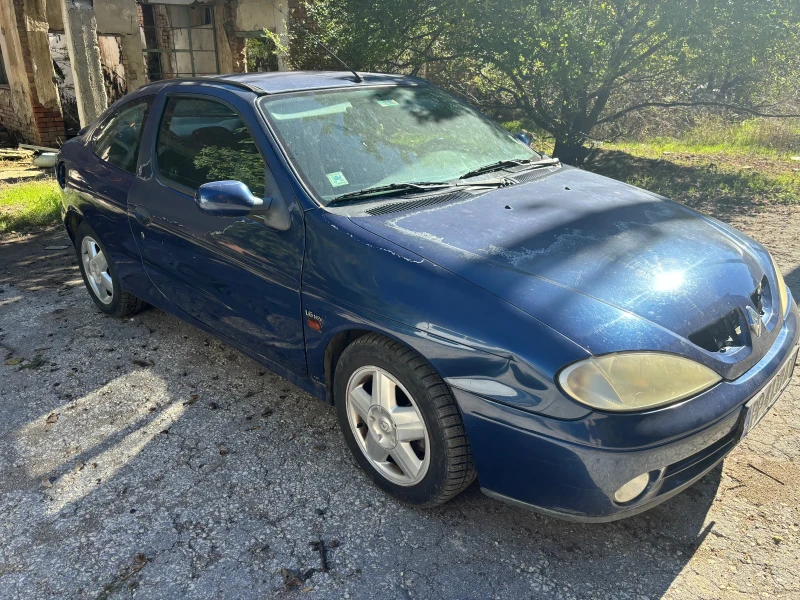 Renault Megane, снимка 2 - Автомобили и джипове - 47487760