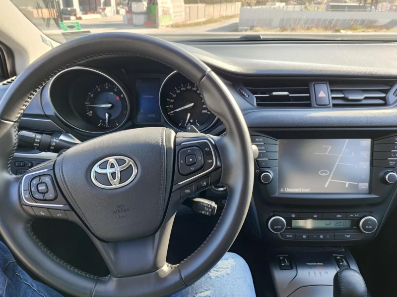 Toyota Avensis 1.8 VVTI /АВТОМАТИК/ EDITION S, снимка 11 - Автомобили и джипове - 47880996