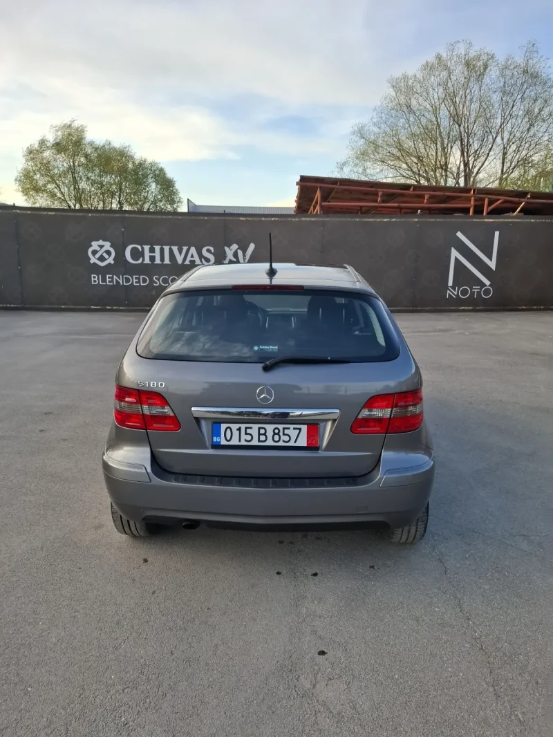 Mercedes-Benz B 180 FACELIFT 1.7i ГАЗ-БЕНЗИН BLUE EFFICIENCY , снимка 4 - Автомобили и джипове - 51510748