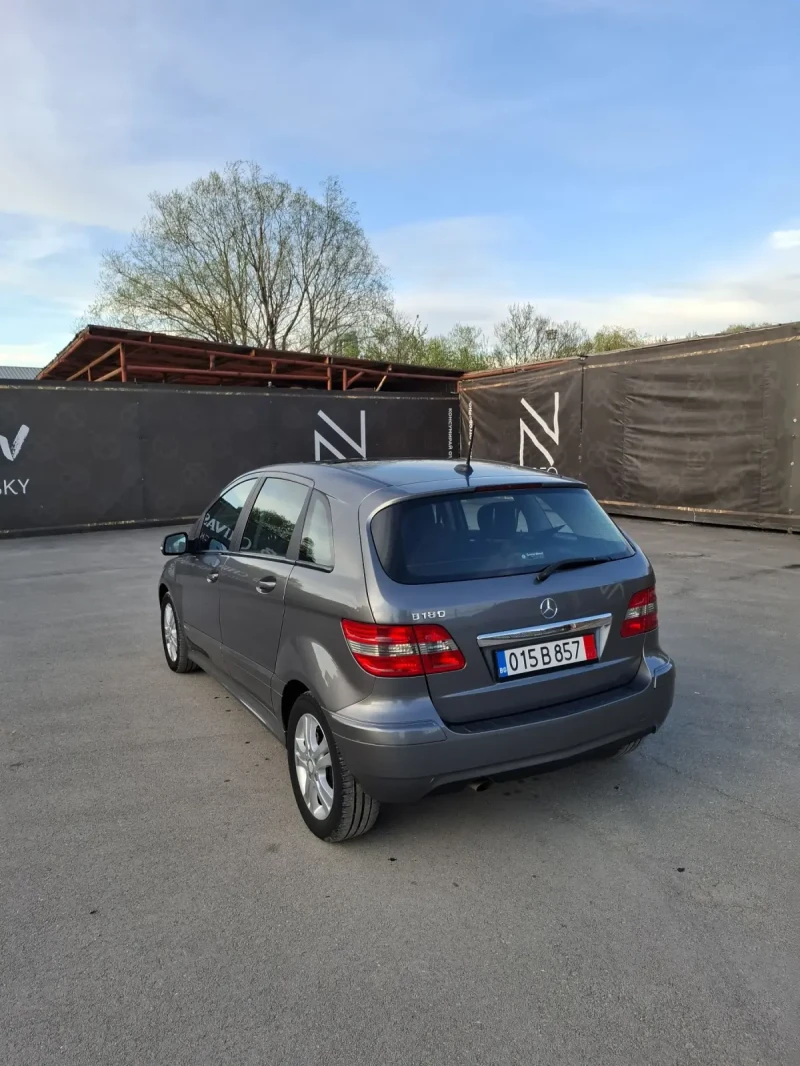 Mercedes-Benz B 180 FACELIFT 1.7i ГАЗ-БЕНЗИН BLUE EFFICIENCY , снимка 5 - Автомобили и джипове - 51510748