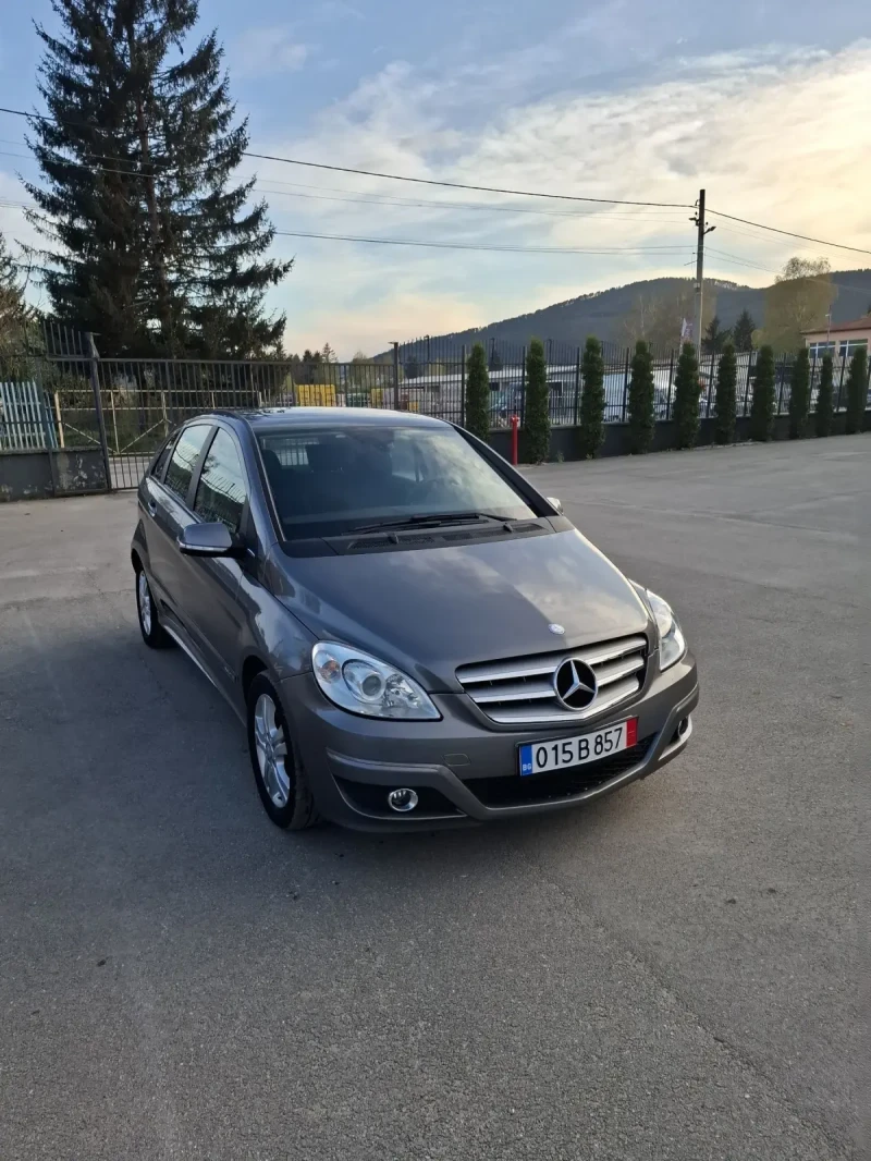 Mercedes-Benz B 180 FACELIFT 1.7i ГАЗ-БЕНЗИН BLUE EFFICIENCY , снимка 2 - Автомобили и джипове - 51510748
