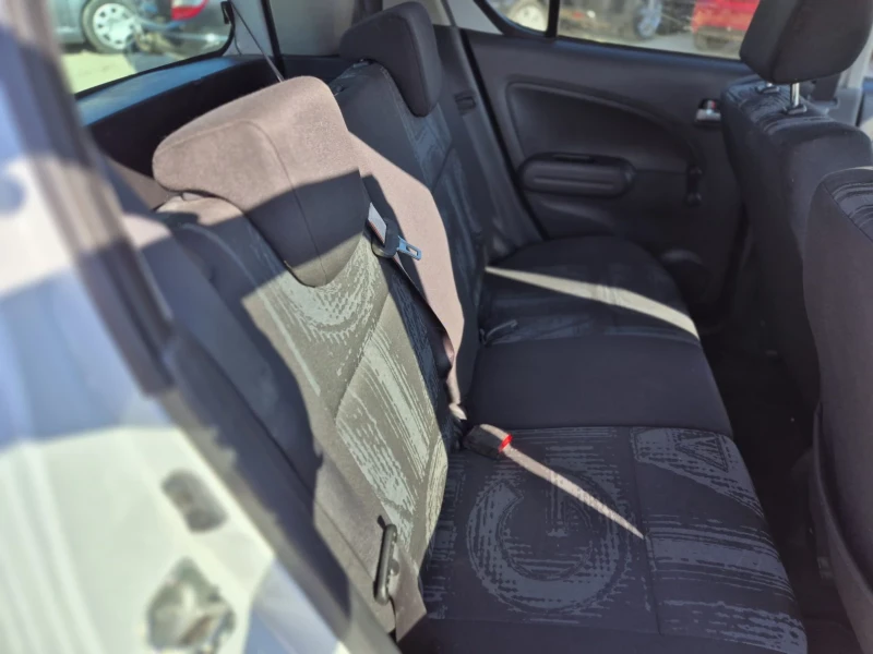 Opel Agila 1.0 ECO, снимка 15 - Автомобили и джипове - 52166218