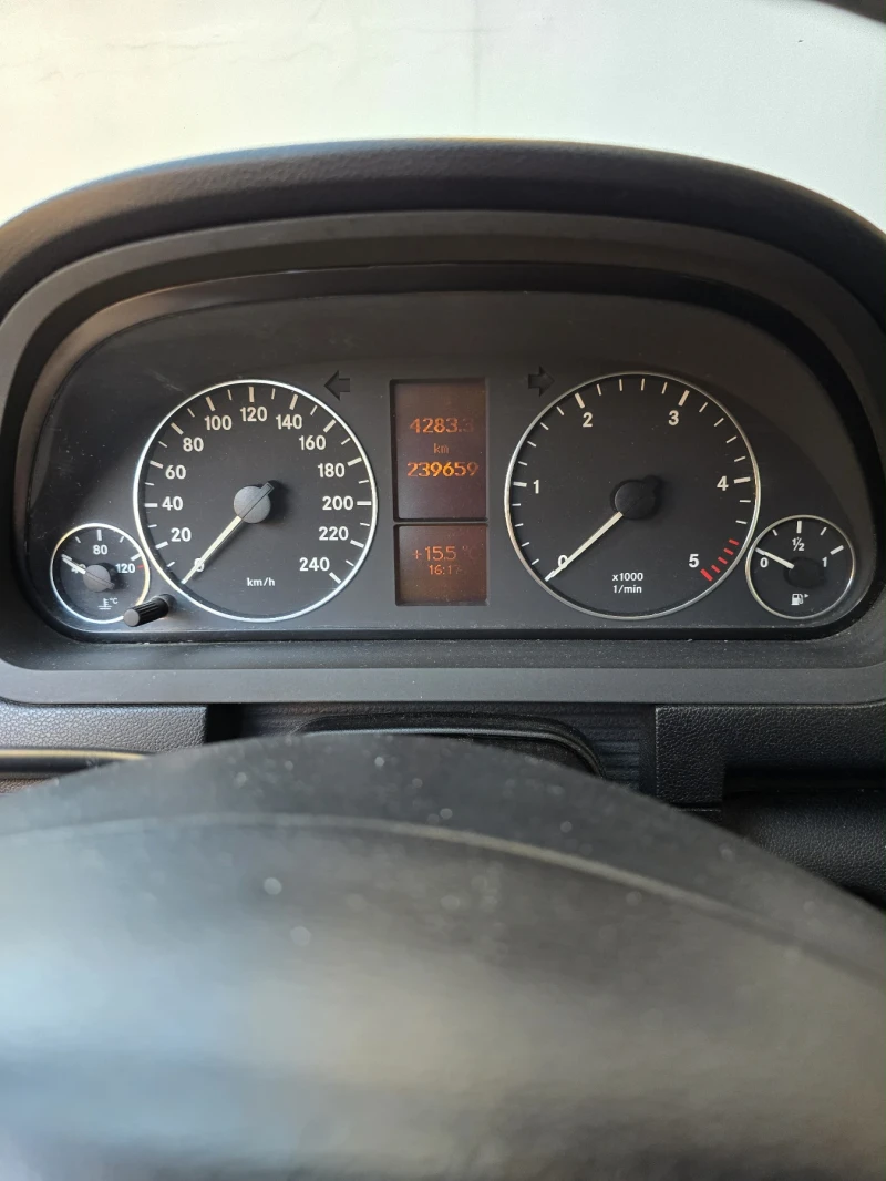 Mercedes-Benz A 180 1.8, снимка 9 - Автомобили и джипове - 52480337