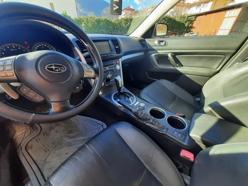 Subaru Outback, снимка 12 - Автомобили и джипове - 52614920