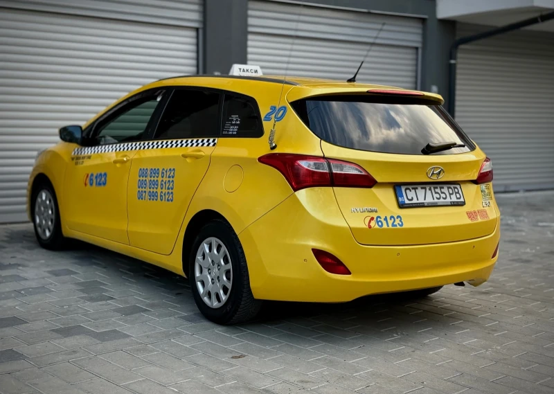 Hyundai I30, снимка 4 - Автомобили и джипове - 52723786