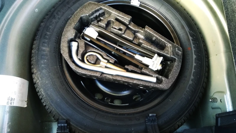 VW Polo 1.2TDi с шибедах, снимка 11 - Автомобили и джипове - 52768535