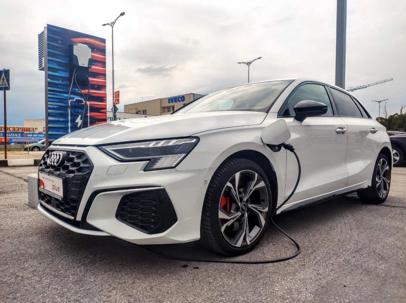 Audi A3 1.4 TFSIe, снимка 5 - Автомобили и джипове - 53131656