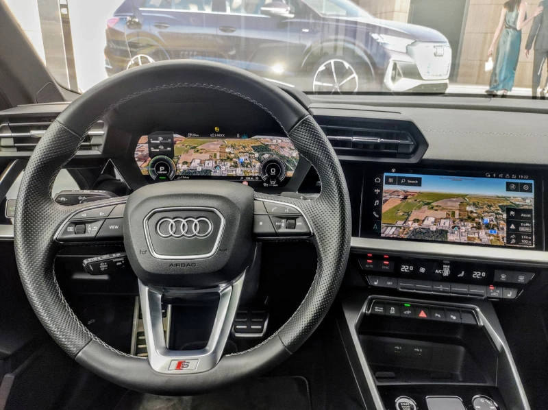 Audi A3 1.4 TFSIe, снимка 12 - Автомобили и джипове - 53131656