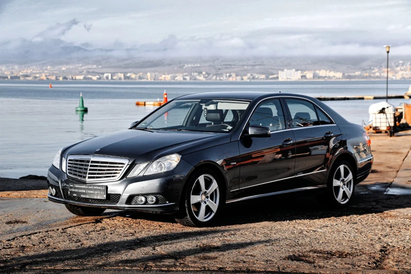 Mercedes-Benz E 220 ELEGANT , снимка 2 - Автомобили и джипове - 53263144
