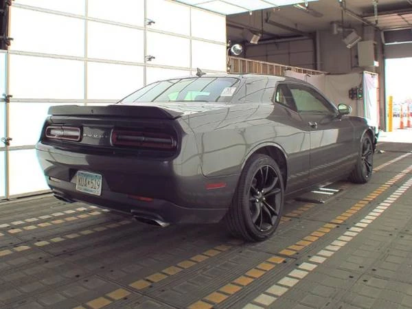 Dodge Challenger R/T, снимка 4 - Автомобили и джипове - 47832440