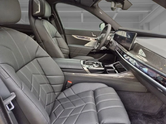 BMW i7 M60 xDrive = Shadow Line = Гаранция - изображение 8